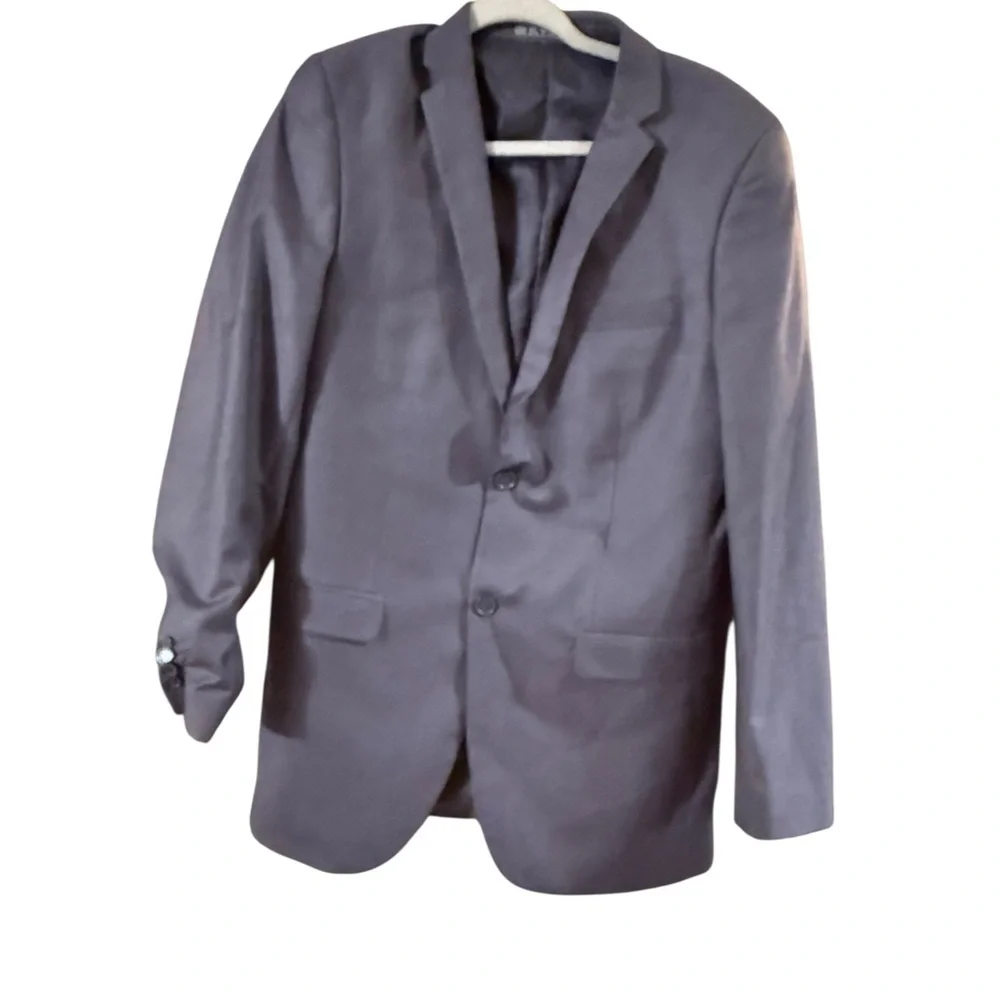 Elegant Charcoal Men's Suit